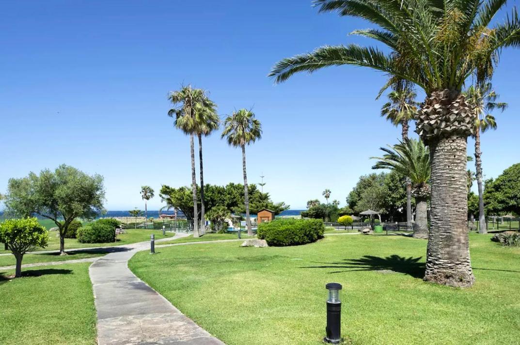 Semifrontal Con Vistas A Pie De Playawifi Apartman Zahara de los Atunes Kültér fotó